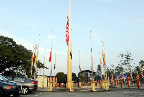 NS01_22082014_HARI_BERKABUNG