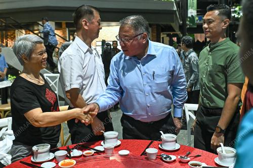 DATUK SERI TIONG KING SING