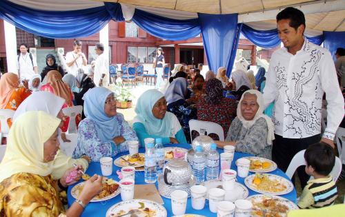KHAIRY JAMALUDDIN