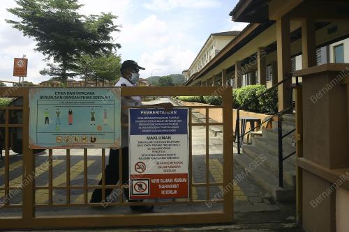 PENUTUPAN SEKOLAH