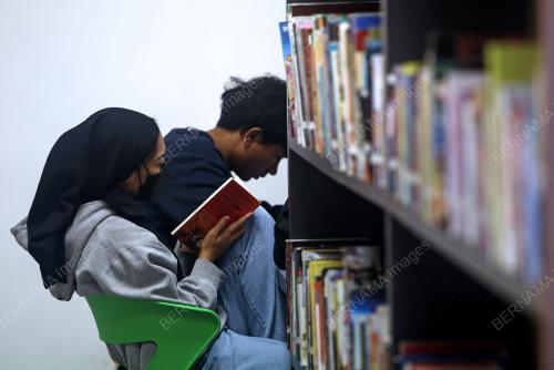 HARI BUKU DAN HAK CIPTA SEDUNIA