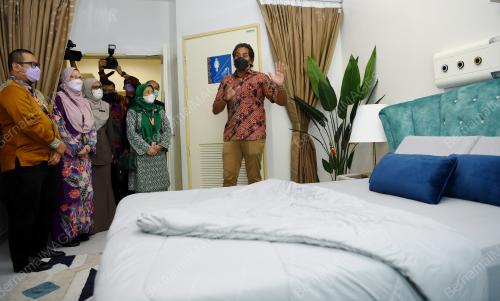 KHAIRY JAMALUDDIN ABU BAKAR