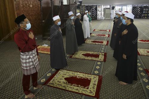 SOLAT HARI RAYA AIDILFITRI DI NEGERI SEMBILAN