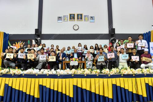 DATUK SERI AMINUDDIN HARUN