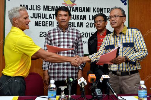 NS01_24112015_MOHAMAD_BOLA