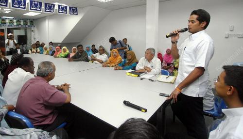 KHAIRY JAMALUDDIN