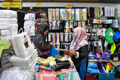 PERSIAPAN KELENGKAPAN SET HAJI