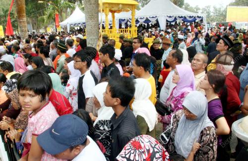ISTIADAT BERSIRAM