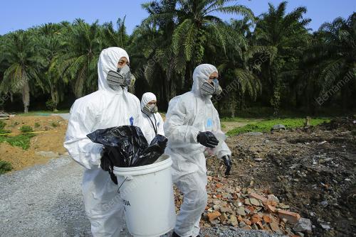 PENCEMARAN SISA BAHAN BUANGAN TERJADUAL DI ANAK SUNGAI MANTIN