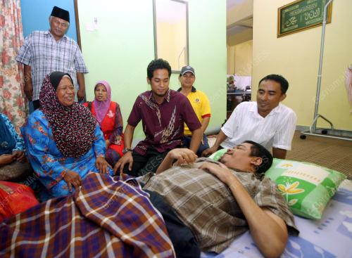KHAIRY JAMALUDDIN