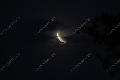 GERHANA BULAN