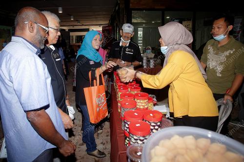 SITI MAZLINA MAIDIN