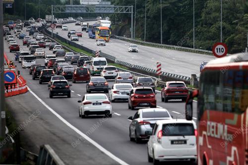 ALIRAN TRAFIK LEBUHRAYA UTARA-SELATAN (PLUS)