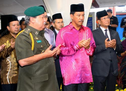 NS01_27022011_SULTAN_JOHOR