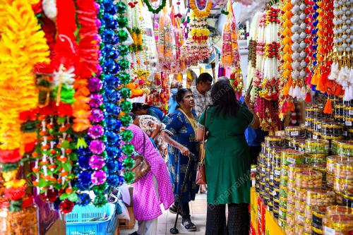 PERSIAPAN SAMBUTAN DEEPAVALI