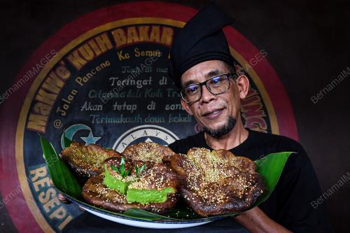 KUIH BAKAR TRADISIONAL