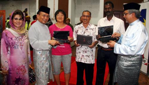 DATUK SERI DR RAIS YATIM