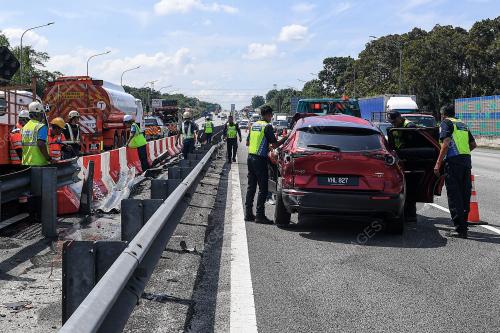KESESAKAN DI LEBUHRAYA PLUS
