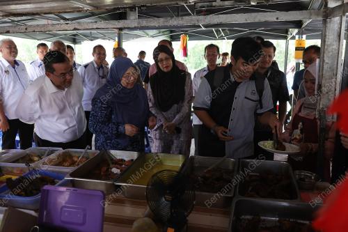 FUZIAH SALLEH