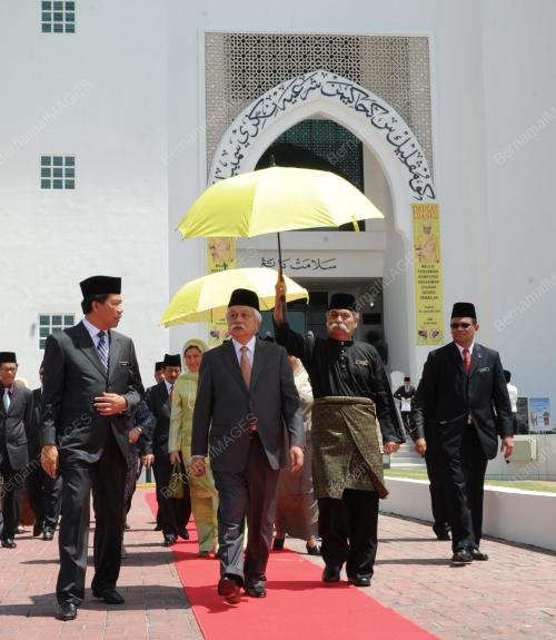 NS01_30012014_TUANKU_MAHKAMAH