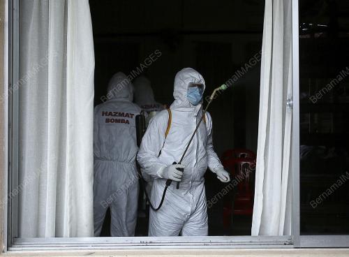 OPERASI SANITASI PASUKAN HAZMAT JABATAN BOMBA DAN PENYELAMAT NS