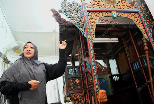 DR HARLENY ABD ARIF