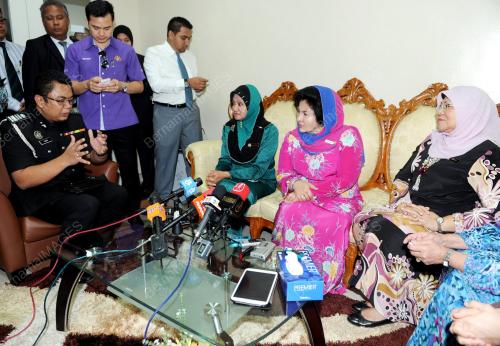 NS01_30062014_ROSMAH_FIRDAUS