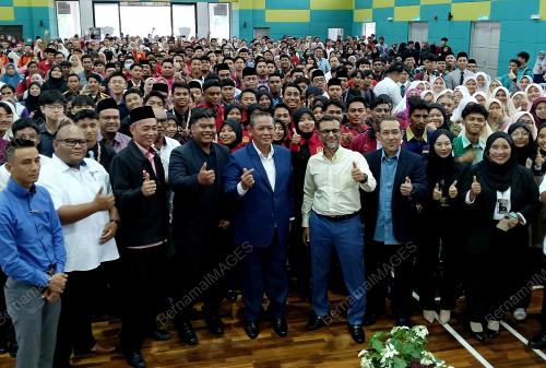 DATUK SERI AMINUDDIN HARUN
