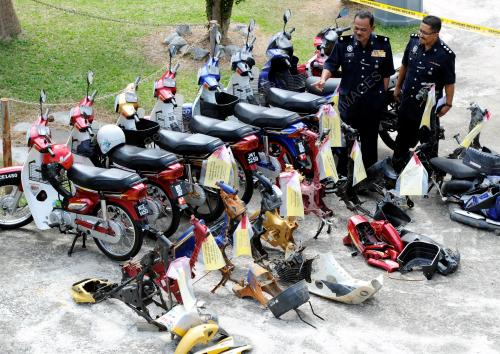 NS01_31012013_CURI_MOTOSIKAL