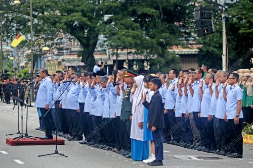 DATUK SERI AMINUDDIN HARUN