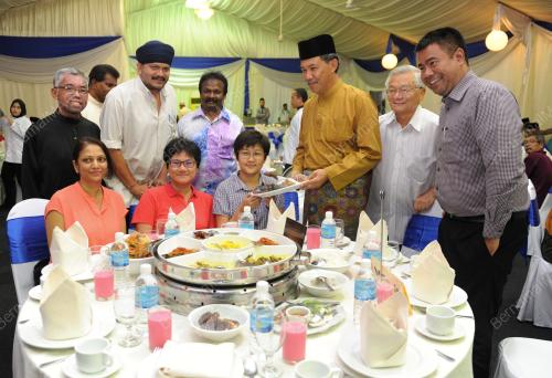 NS02_01062017_BERBUKA