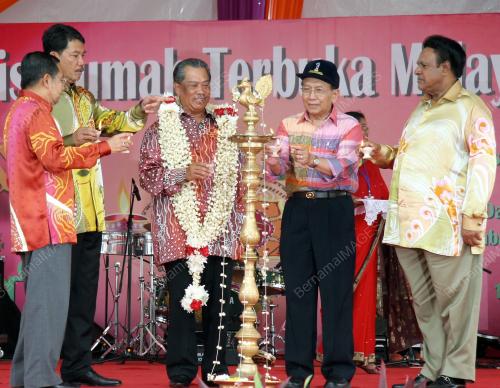 MUHYIDDIN YASSIN