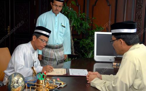 DATUK MAT ALI HASSAN
