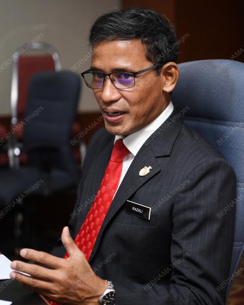 DATUK DR RAZALI AB MALIK