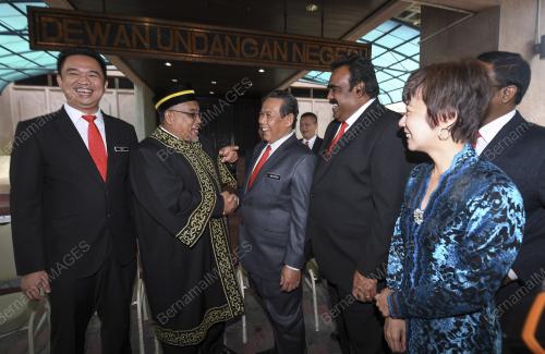 NS02_02072018_SIDANG_KHAS_BN201806251363