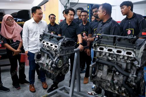 ADAM ADLI ABD HALIM