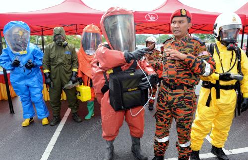 NS02_03082017_BOMBA_HAZMAT