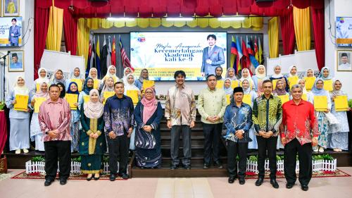 TUNKU ALI REDHAUDDIN TUANKU MUHRIZ