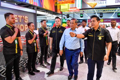 DATUK SERI AMINUDDIN HARUN