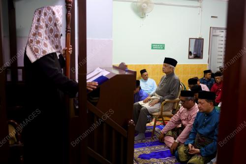 TUANKU MUHRIZ TUANKU MUNAWIR