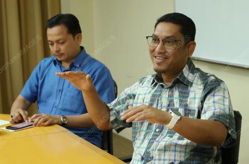 DATUK SERI AHMAD FAIZAL AZUMU