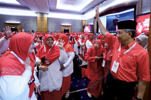 DATUK SERI MOHAMAD HASAN