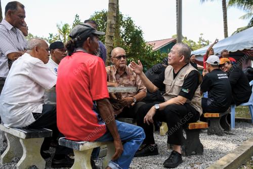 DATUK SERI FADILLAH YUSOF