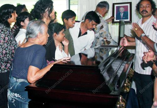 S.VIJAYARATNAM