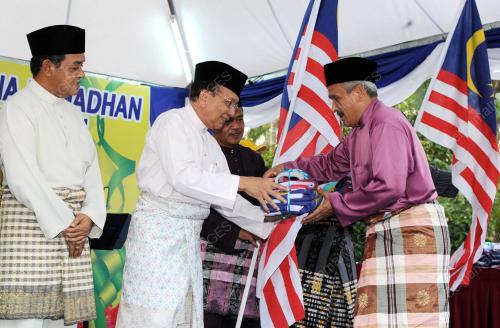DATUK SERI DR RAIS YATIM