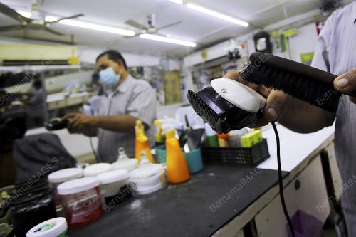 PERKHIDMATAN GUNTING RAMBUT DAN SALUN KECANTIKAN