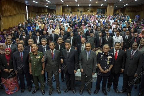 NS02_08012018_PERHIMPUNAN_BN201801055313