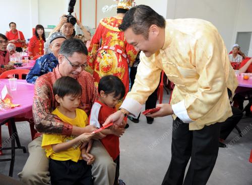 NS02_08022016_TAHUN_BARU