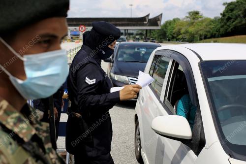 SEKATAN JALAN RAYA SEMPADAN SEREMBAN - PORT DICKSON