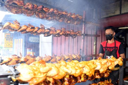 AYAM GOLEK